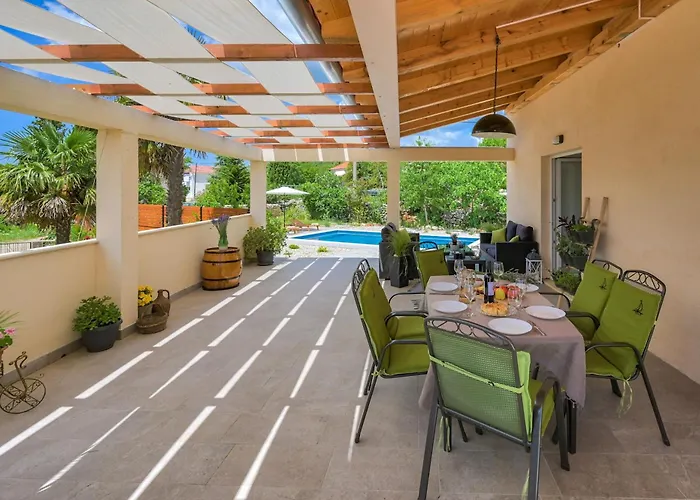 Crassula Summer With Private Pool Kras