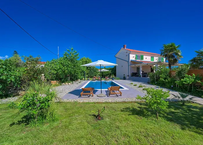 Вилла Crassula Summer With Private Pool *