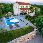 Crassula Summer With Private Pool