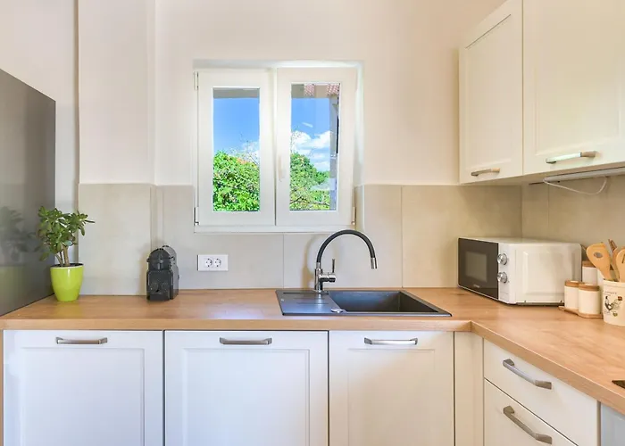 Crassula Summer With Private Pool Βίλα Kras